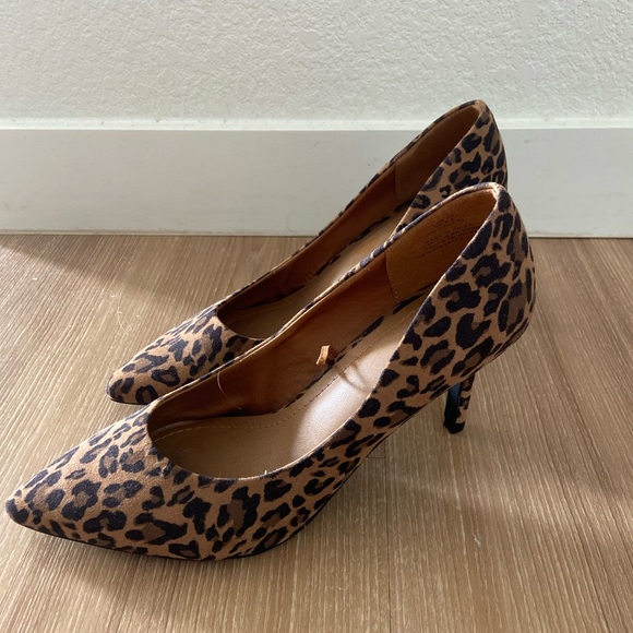H&M women’s size 5.5 cheetah print heels - Picture 2 of 4